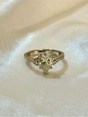 1.8Ct Pear Cut Moissanite Ring|14K White Gold Plated|Sz 6|Elegant Statement Ring